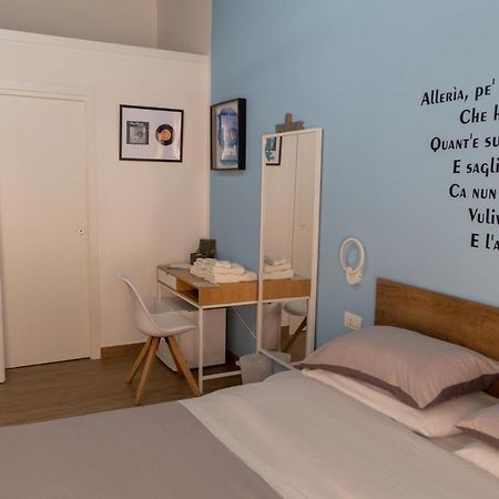 Yes I Know My Room - Storico Nápoles Exterior foto