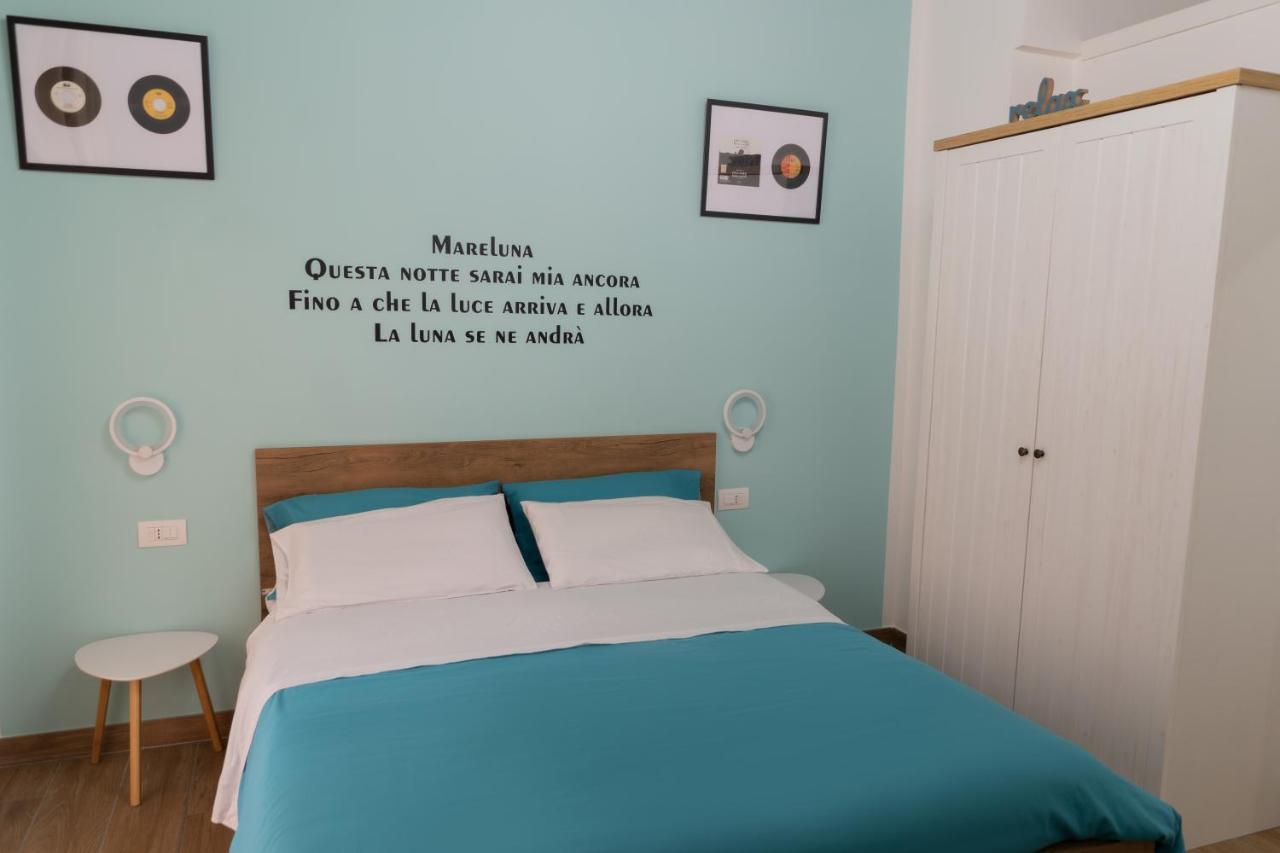 Yes I Know My Room - Storico Nápoles Exterior foto